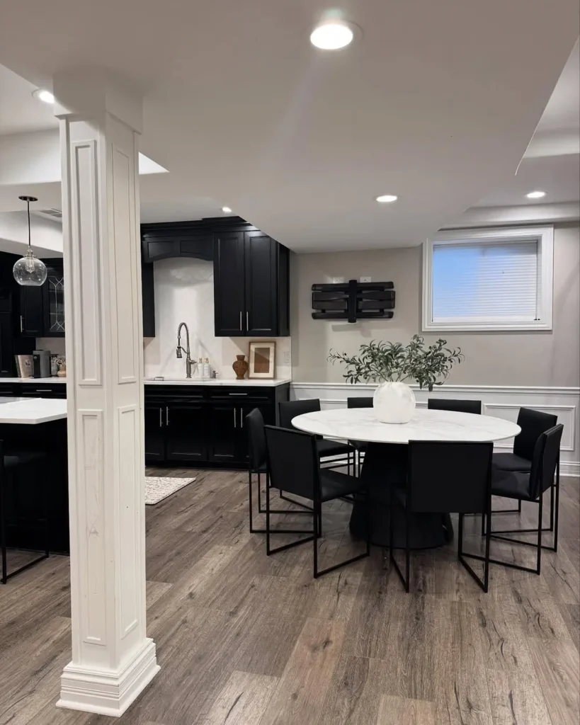 Black and White Round Dining Area