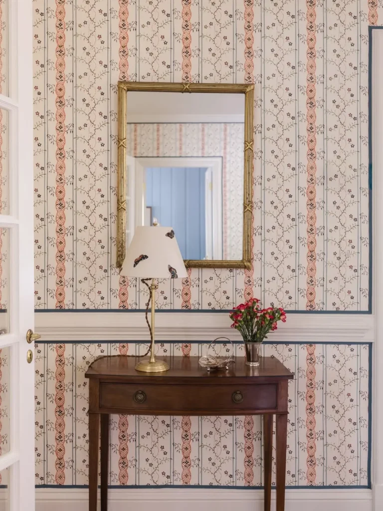 Scenic Tree Mural Dining Room Wallpaper in Warm Earthy Tones