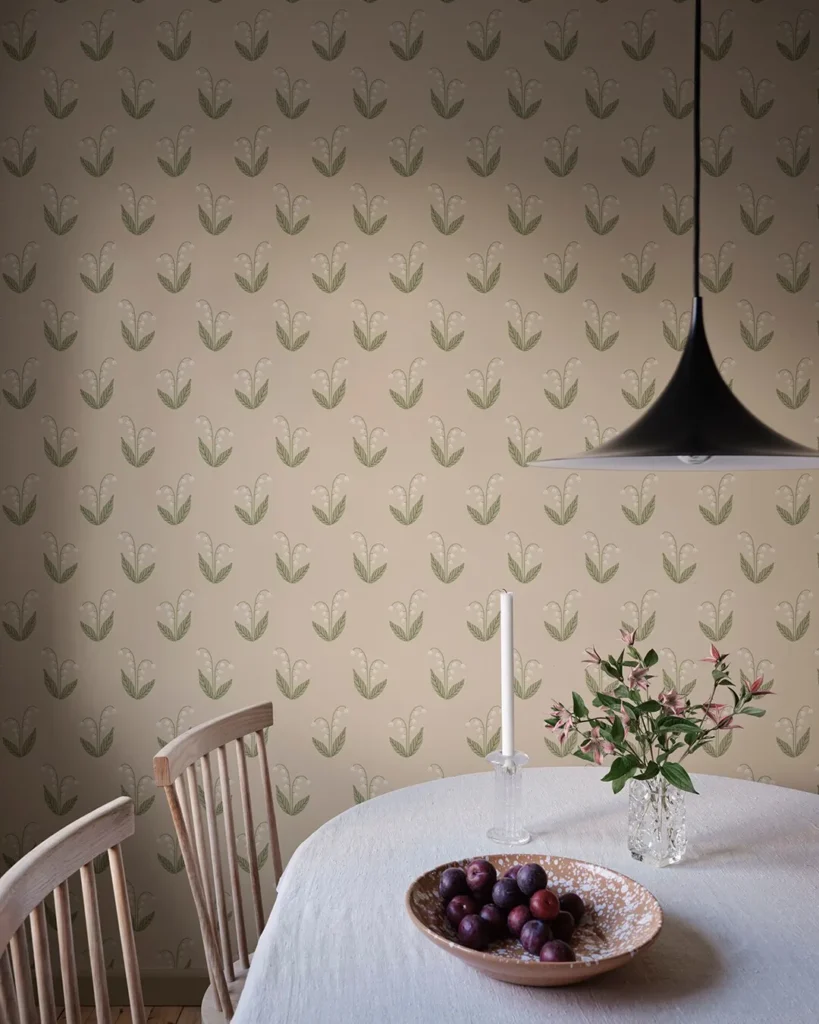 Small Lily Print for a Simple Dining Corner