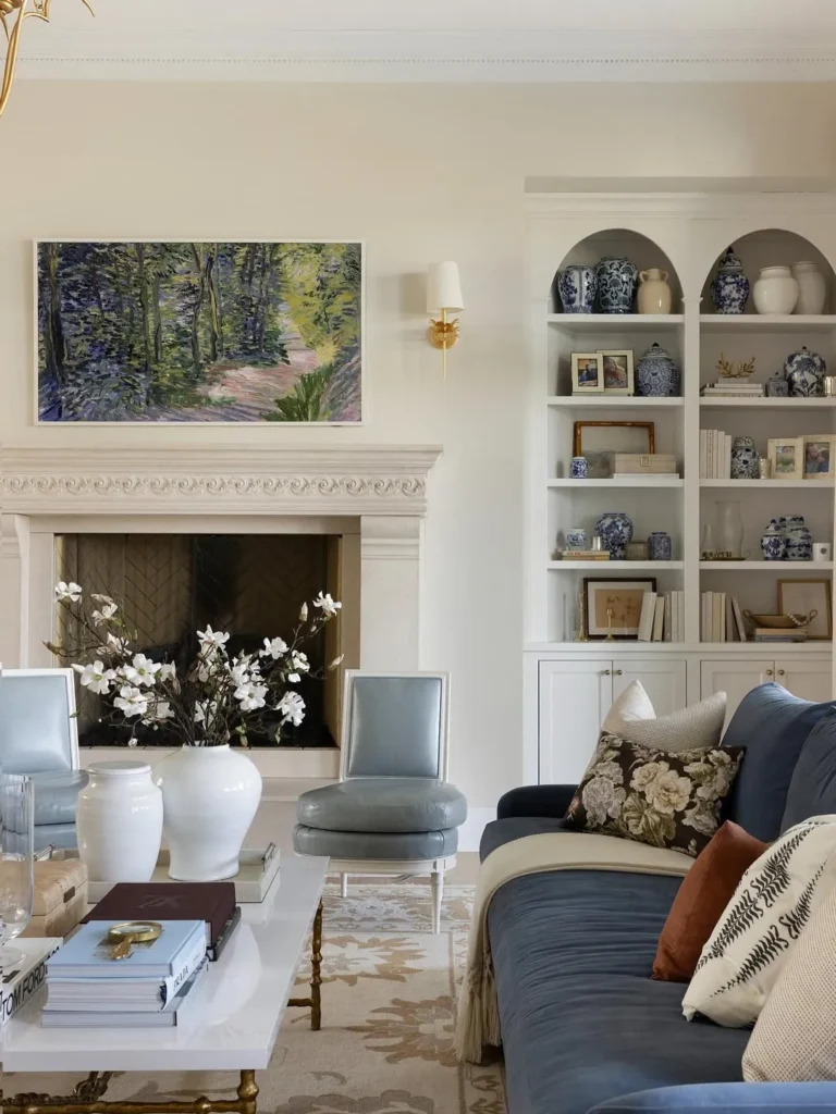 Blue and White Family Room Decor With Classic Appeal
