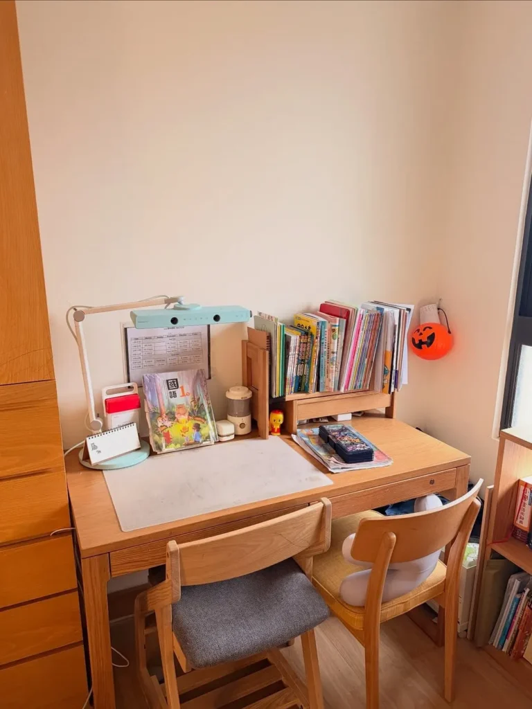 Compact Study Desk for Shared Learning Space