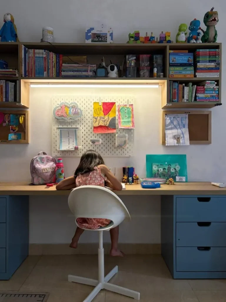 Kids Homework Station With Built-In Shelves