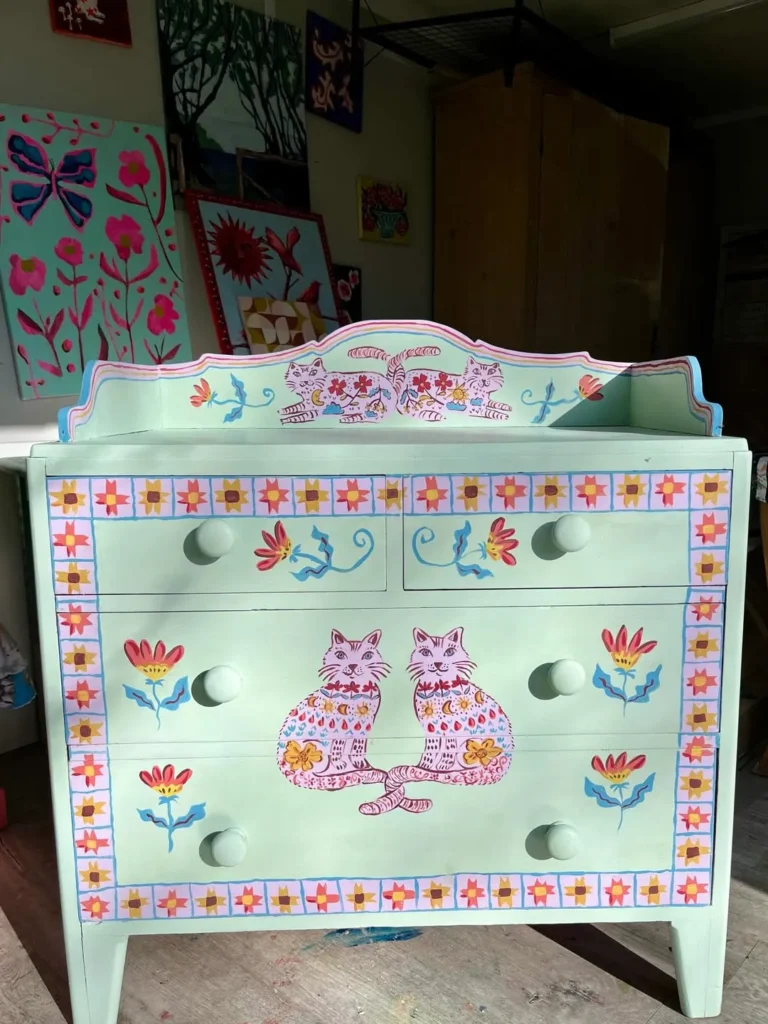 Charming Cat Painted Toy Chest