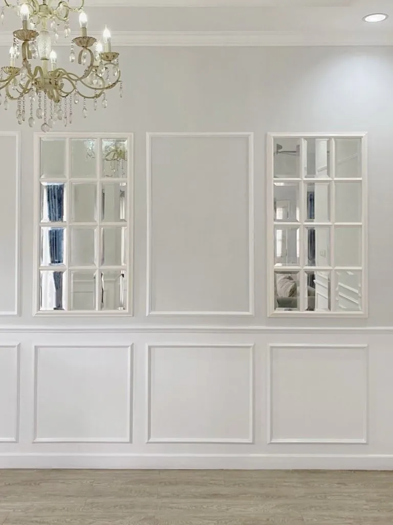 Classic Wainscoting With Decorative Mirror Panels