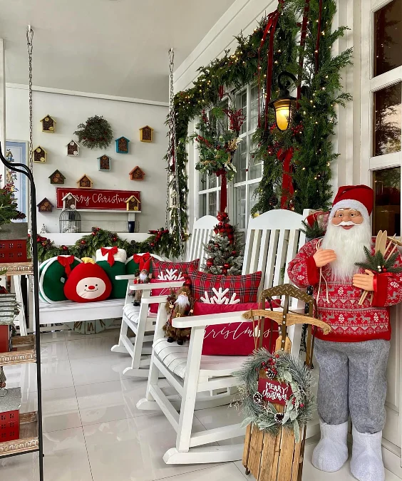 Santa-Themed Christmas Porch Seating