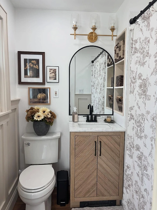 Arched Mirror with Botanical Shower Curtain